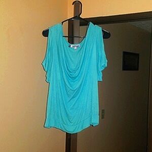 Jennifer Lopez Short Sleeved Open Shoulder Top